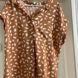 Umgee Brown and White Patterned Blouse